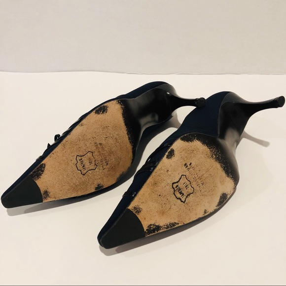 STUART WEITZMAN Black Fabric & Patent Leather Bow - Picture 9 of 11